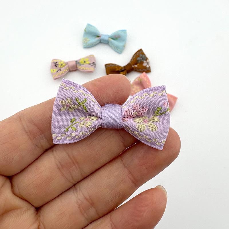 Chinese Floral Embroidery Bow: DIY Accessories for Children's Hair, Clothing, Shoes, Hats, Gifts, and Decorations.