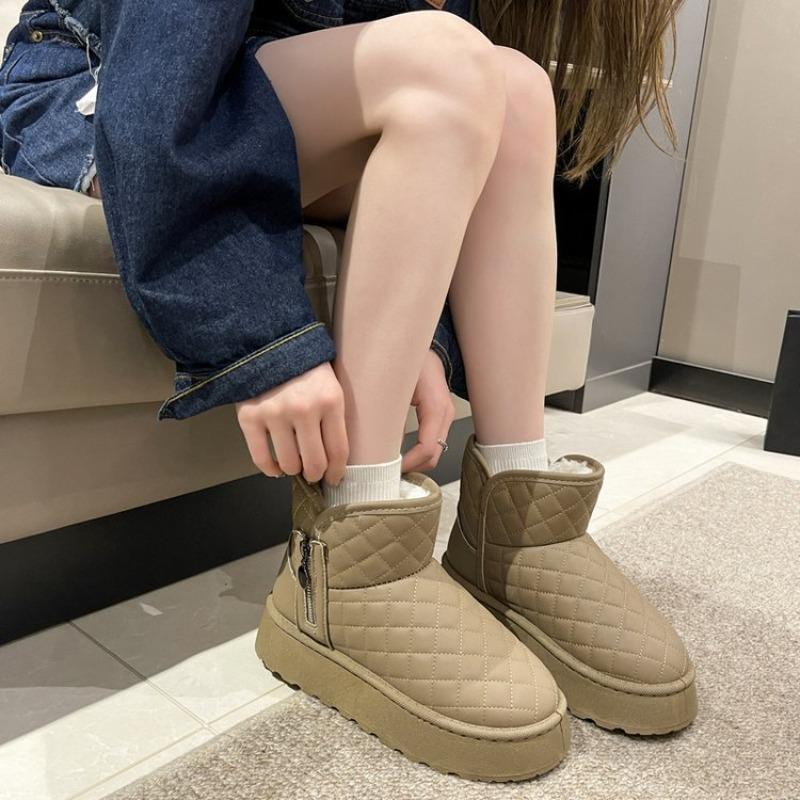Snow Boots Women's Autumn and Winter New Round Head Thick Sole Rhombus Plaid Foot Cover Velvet Student Cotton Shoes