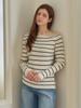 Mejongleuhaleu Here Off-Shoulder Knit 2 Colors