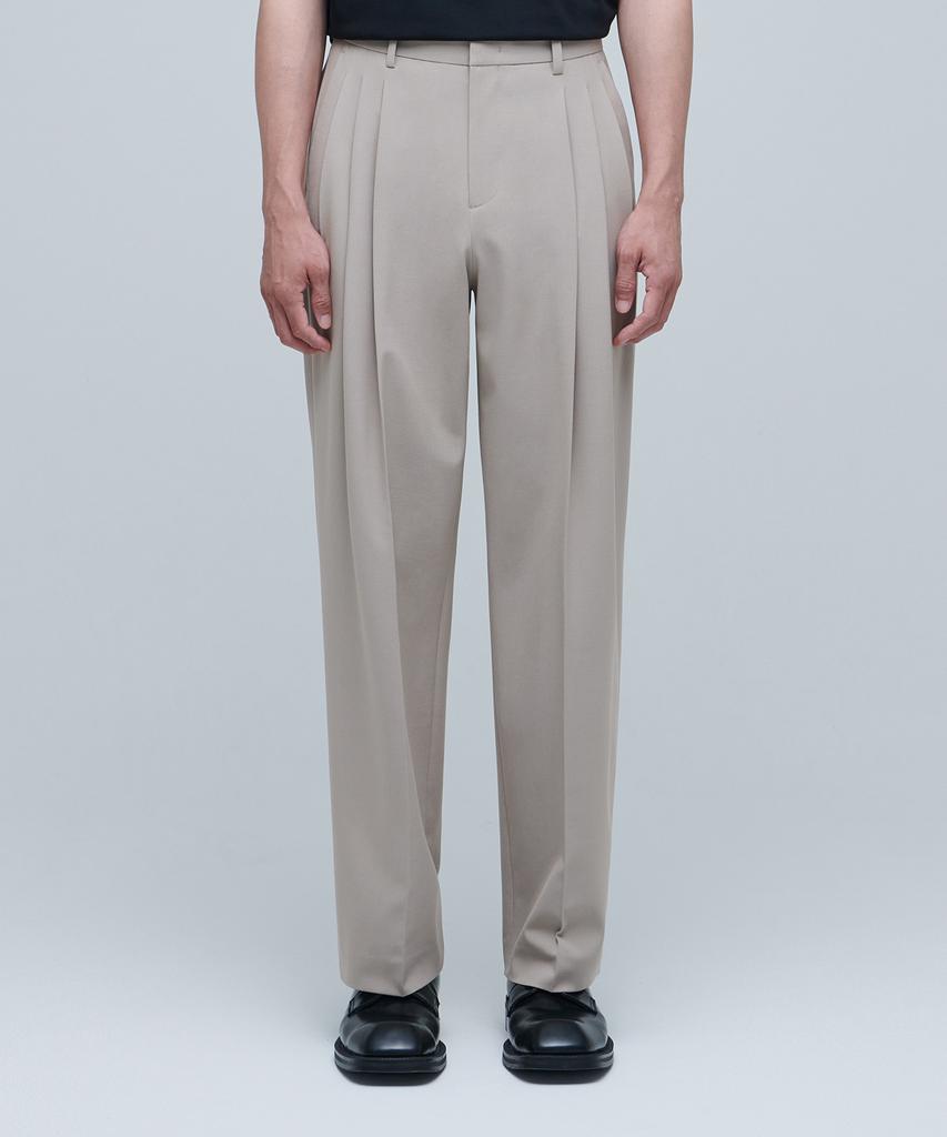 Musinsa Standard Lightweight Three-Puck Semi-Balloon Slacks [Light Beige]