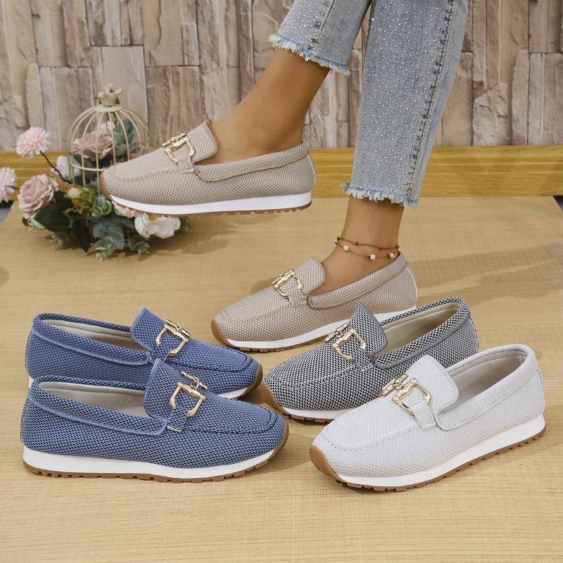 Women’s Round Toe Slip-On Loafers, Plus Size Casual Flats with Metal Buckle