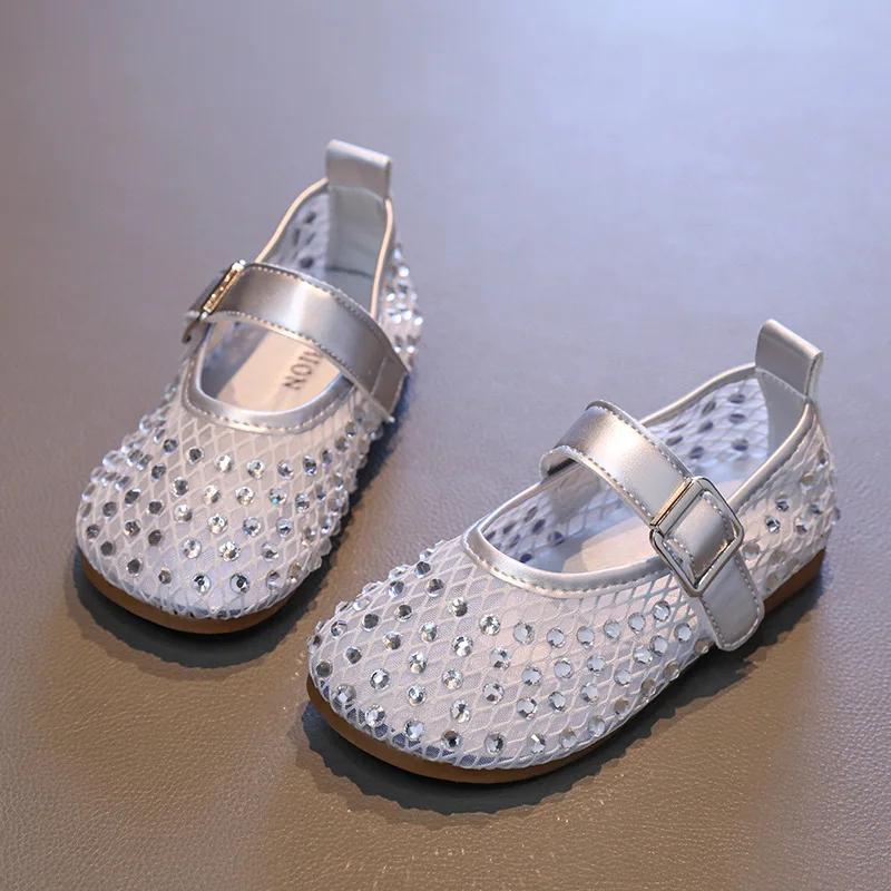 

Fashion Girl Princess Shoes Sandals Girls Spring New Mesh Breathable Full Diamond Beautiful Little Princess Soft Soled Comfortable Shoes 26 серебряный