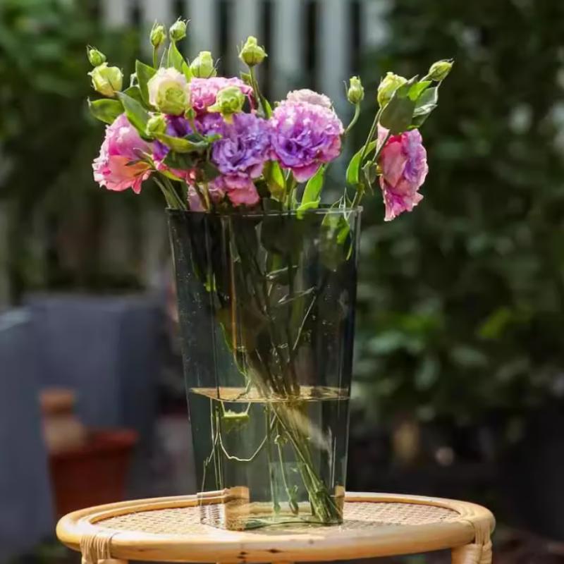Lianpin Hui Portable Flower Hydration Vase