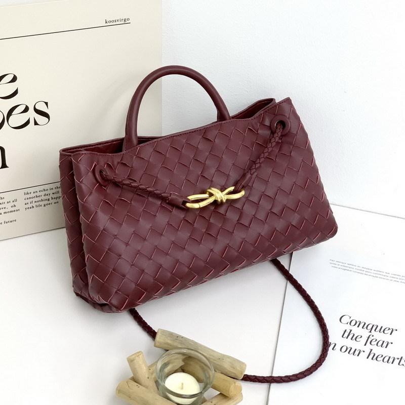 Direktverkauf ab Werk Old Money Stil 2026 neue Leder-Einkaufstasche handgewebte Damentasche Umhänge-Tragetasche Unterarmtasche