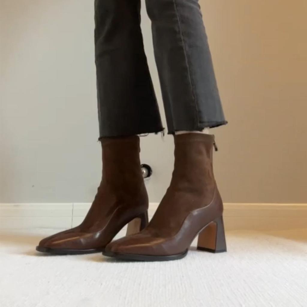Retro modische elastische dünne Stiefel Damen einfache weiche Leder quadratische Spitze Reißverschluss hinten Martin Stiefel hohe Absätze Kurzstiefel