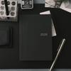 Hobonichi 2026 Série Papier Hon Gingham Noir A6 1 Jour 1 Page Commence en Janvier