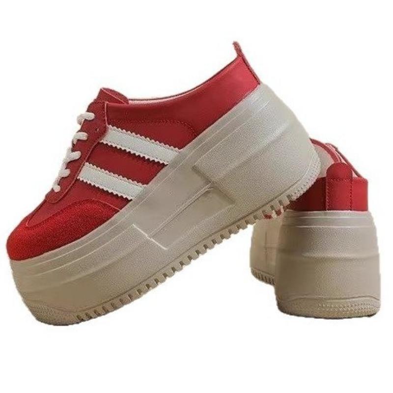 The small person has an inner height of 9cm, a red bag head and half slippers, and women wear thick-soled lazy people with one foot and casual shoes.