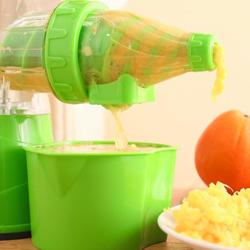 Iced Drinks Maker Portable Fruit Juicer Hand Cranked Manual Extractor for Summer Smoothies Kitchen Outdoor Use