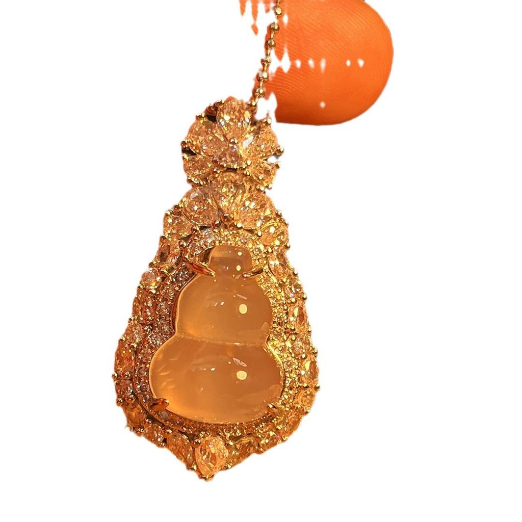 Jade White Ice Light Natural White Chalcedony Pendant Agate Pendant, Real Shot