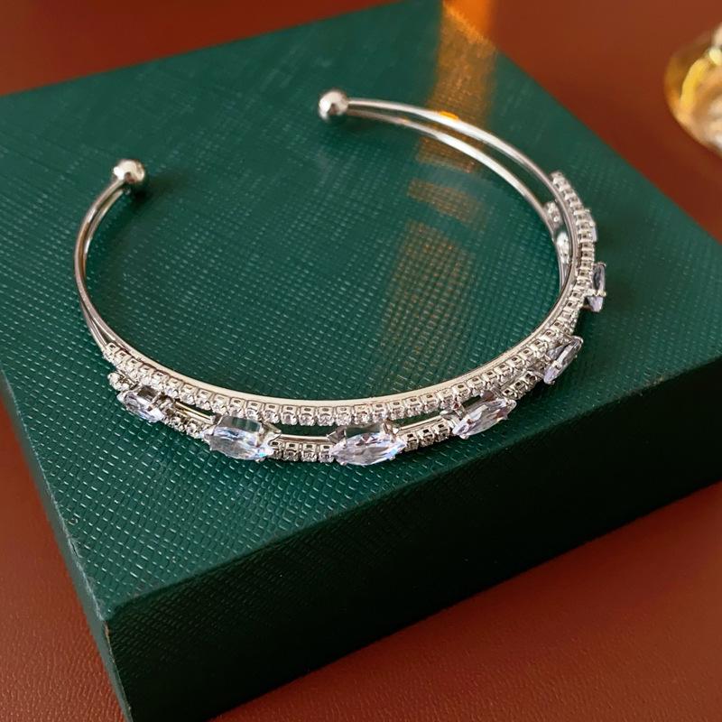 Elegant Multi-Layered Diamond Inlaid Open Bangle: Light Luxury Fashion Bracelet for Women