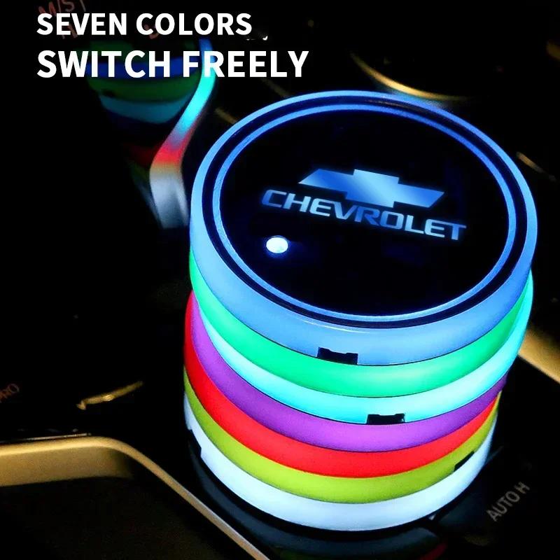 LED-Halterleuchten USB-wiederaufladbare Tassenunterlage 7 Farbwechselnde leuchtende Untersetzer für Chevrolet Monza Cruze Crvalier Malibu Captiva