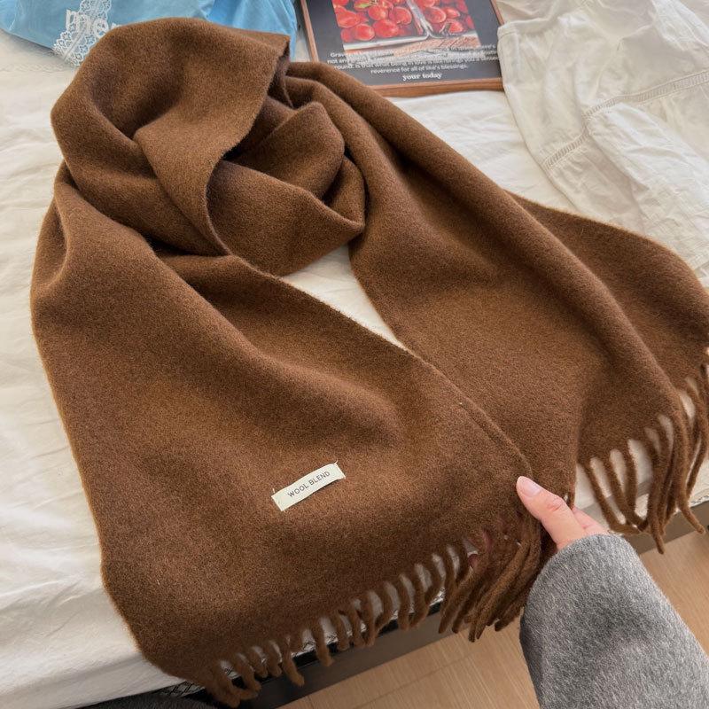 Unisex Wool Tassel Scarf: Solid Color, Soft and Warm for Autumn/Winter—Enhances Skin Radiance