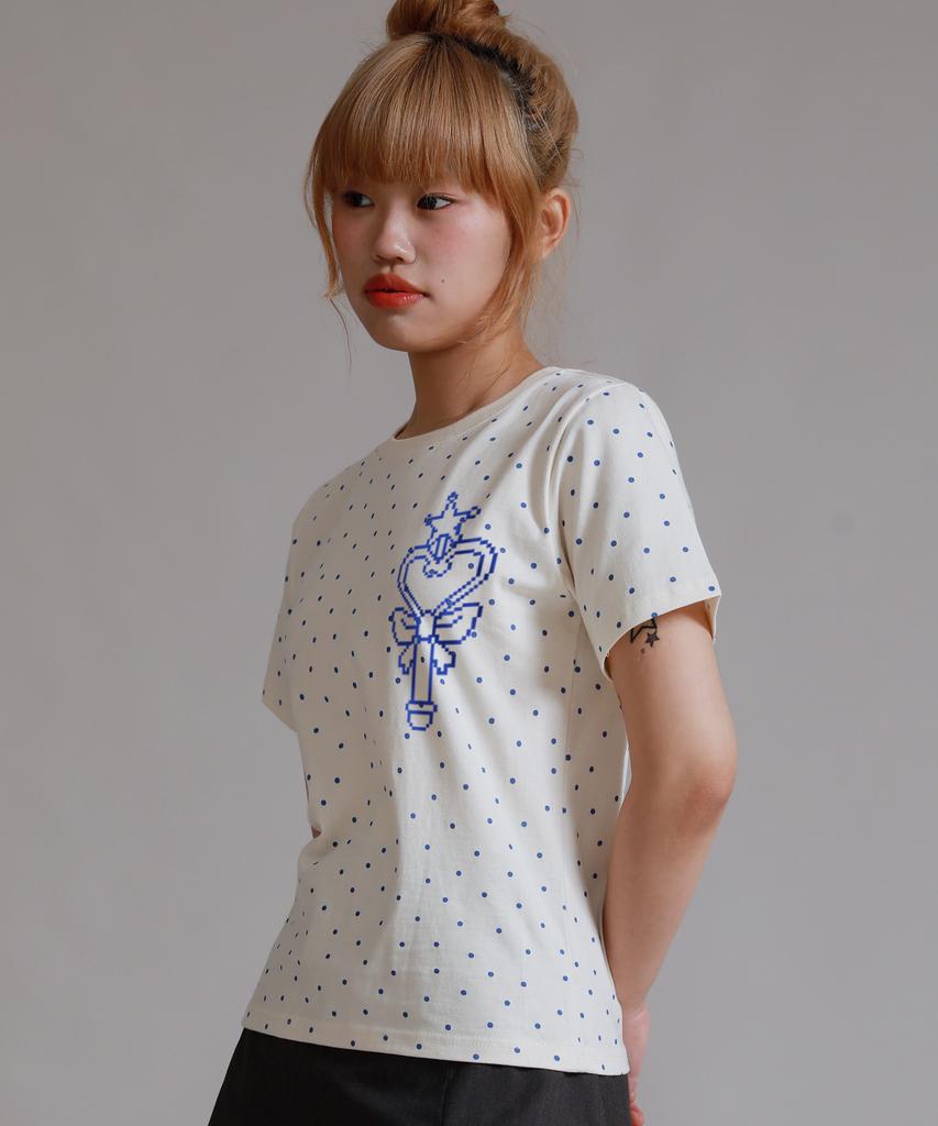 LIKE THE MOST Pixelly Magic Stick Dot Regular Short Sleeve T-Shirt_2 Colors