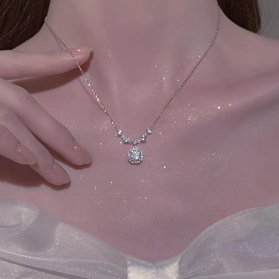 Luxury Square Sugar And Diamond Necklace Elegant Pendant Gift For Girlfriend Valentine's Day Gift For Mother