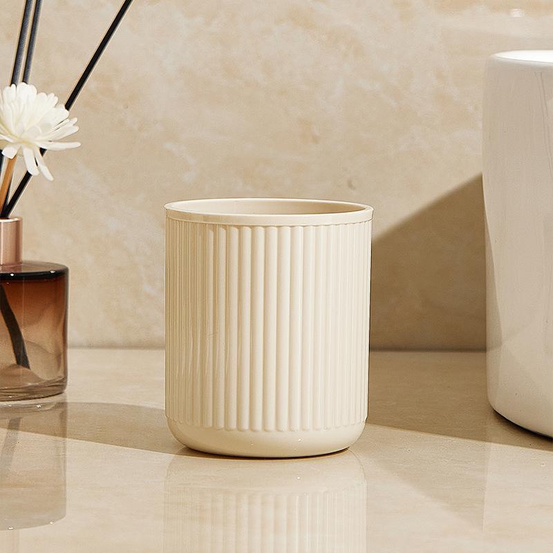 Washing Cup Toothbrush Holder Portable Couple Washing Mouth Cups, Plastic Toothbrush Cup with Tray Base, Bathroom Accessories
