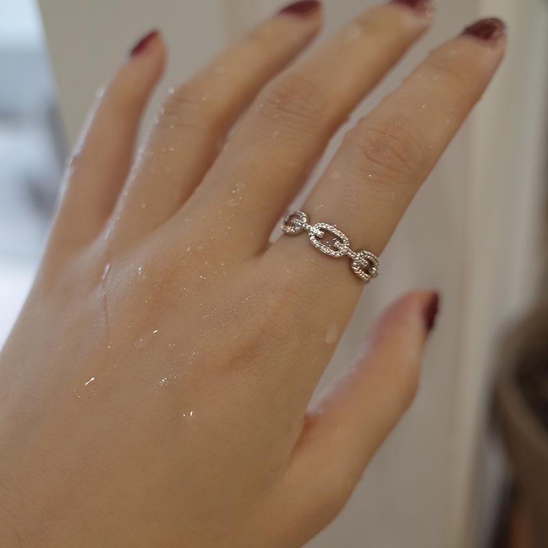 

Gold-Plated Sterling Silver Full Diamond Chain Ring for Women - High-End Fashion Design US Size 8