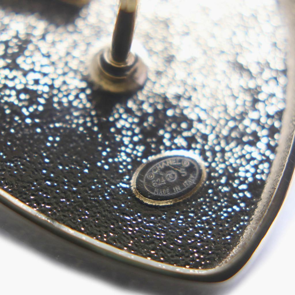 Excellent CHANEL Brooch Black gold Women B24S Used