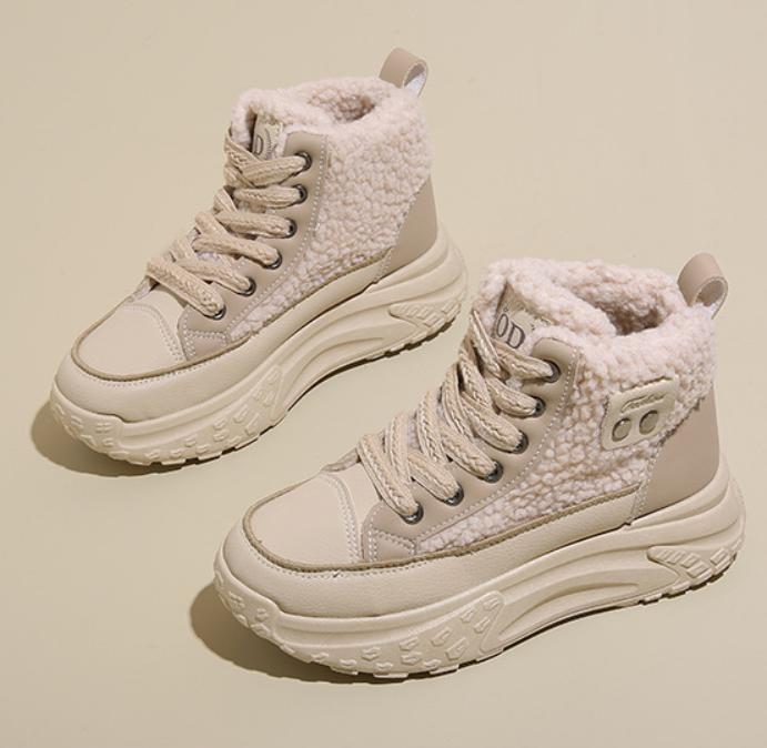 Women Chunky Platform Ankle Boots - Winter Warm Fleece-Lined Low Heel Lace-Up Boots with Thick Rubber Sole, Round Toe Sonw Boots