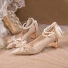 Schleife Feenstil Satin High Heels Damen Dicke Ferse Hochzeitsschuhe Braut 2025 Neu Herbst Ein-Wort Schnallenriemen Einzelne Schuhe
