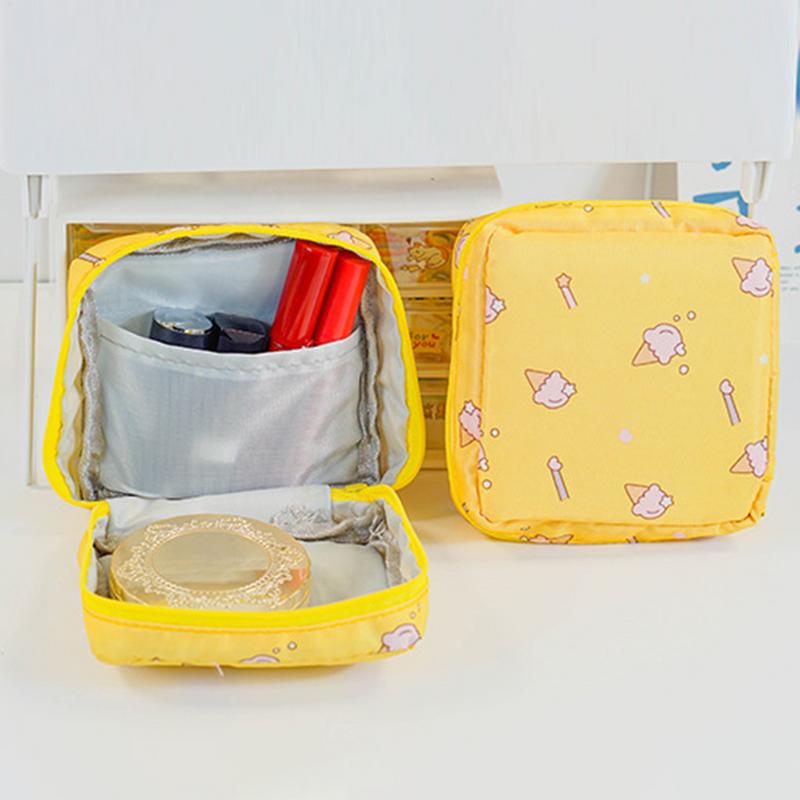 Cartoon Cute Sanitary Napkin Storage Bag Portable Large Capacity Menstrual Packet Cartoon Cute Waterproof Period Bag with Zipper