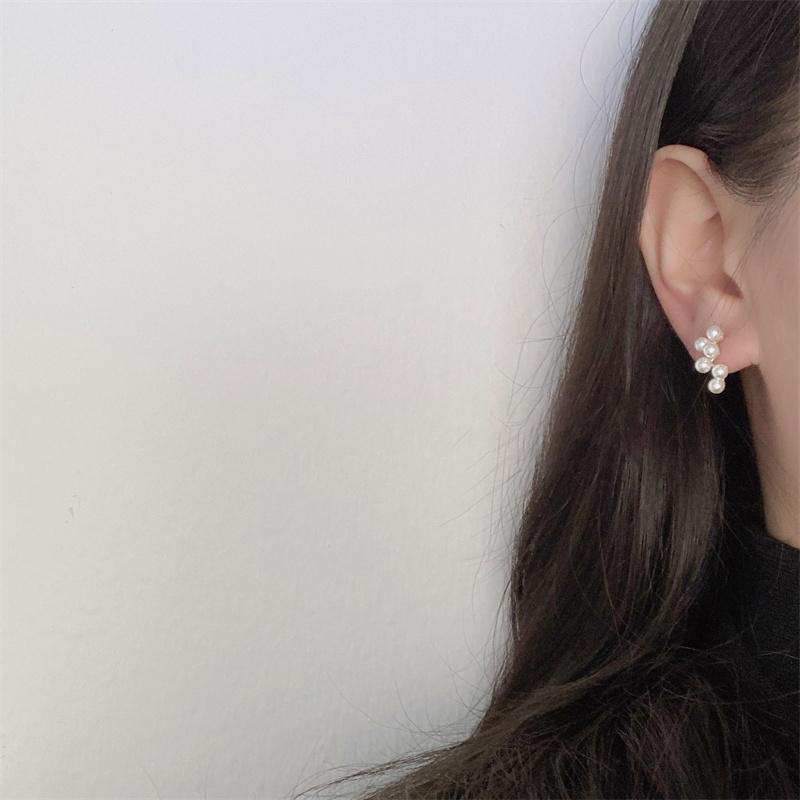 2024 Neue Mode Koreanische Weiße Perlen-Hängeohrringe für Damen Böhmische Goldene Runde Hochzeitsohrringe Schmuck Geschenke Großhandel
