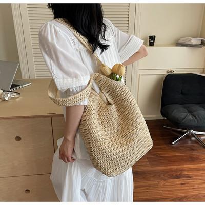 Straw Bag Women's 2025 New Summer Versatile Casual Shoulder Bag Handwoven Bag Large Capacity Beach Bag