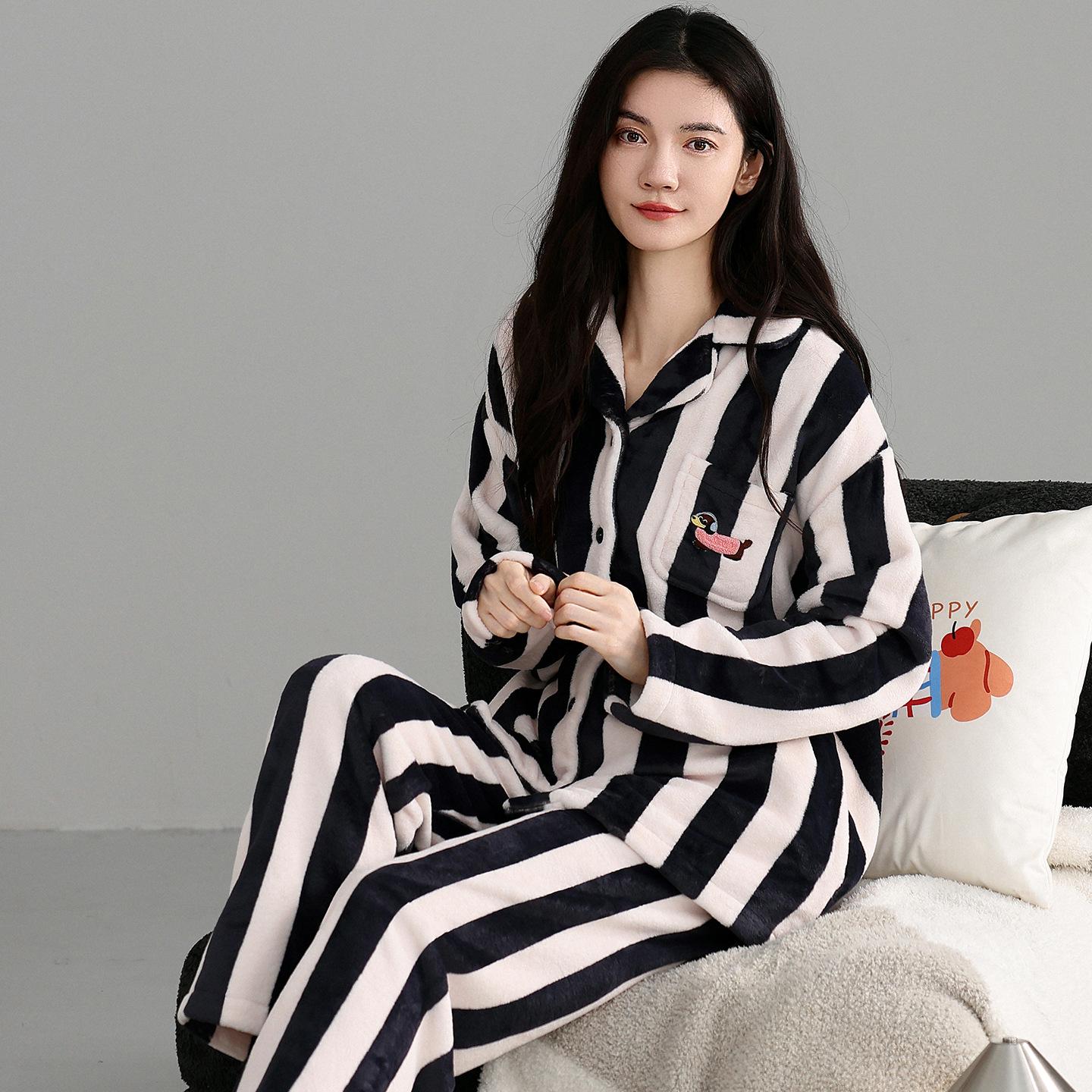 

Фланелевая пижама женская осенне-зимняя флисовая утолщенная коралловый флис теплая можно носить на улице комплект домашней одежды 2XL