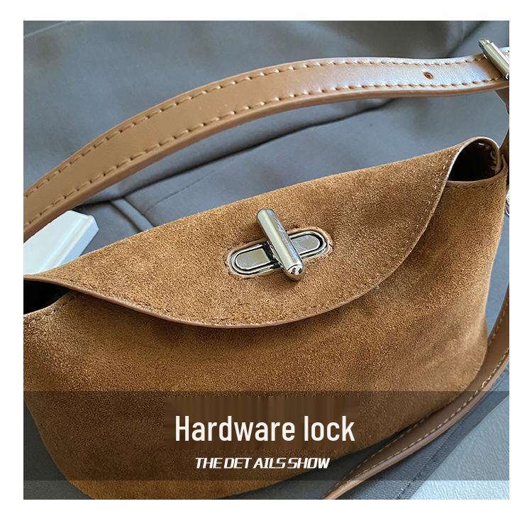 2025 Women's Retro Trendy Crossbody Dumpling Handbag: Versatile Frosted Single Shoulder Design.
