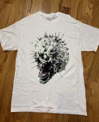 'Crown Skull' T-shirt In White with a Green Graphic Size M
