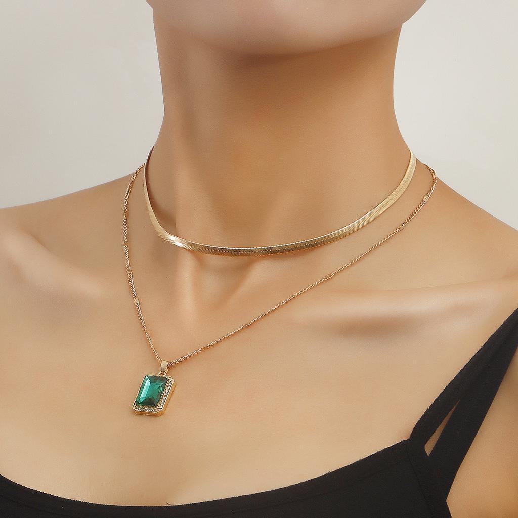 Jewelry Snake Bone Double-Layer Imitation Gemstone Pendant Collarbone Chain Retro Design Cold Wind Necklace