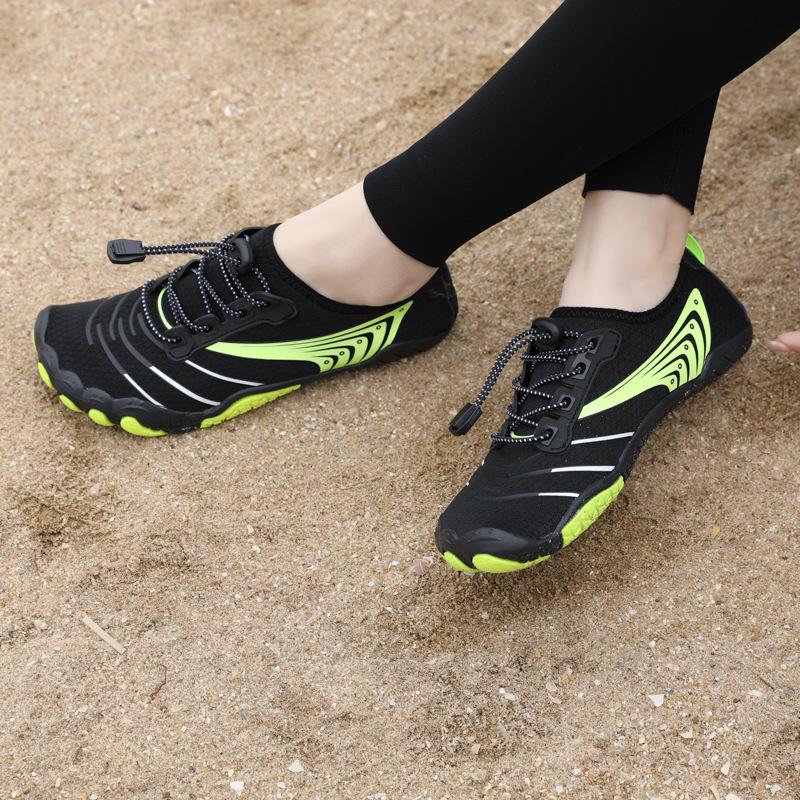 

Wading Shoes: Quick-Drying, Non-Slip, Wear-Resistant Outdoor Beach Canyoning Shoes with Soft Soles EU 46