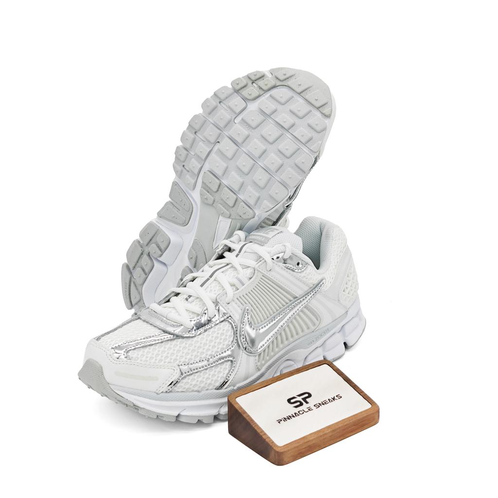 Nike Air Zoom Vomero 5 Chrome Toe W - HF7723-100
