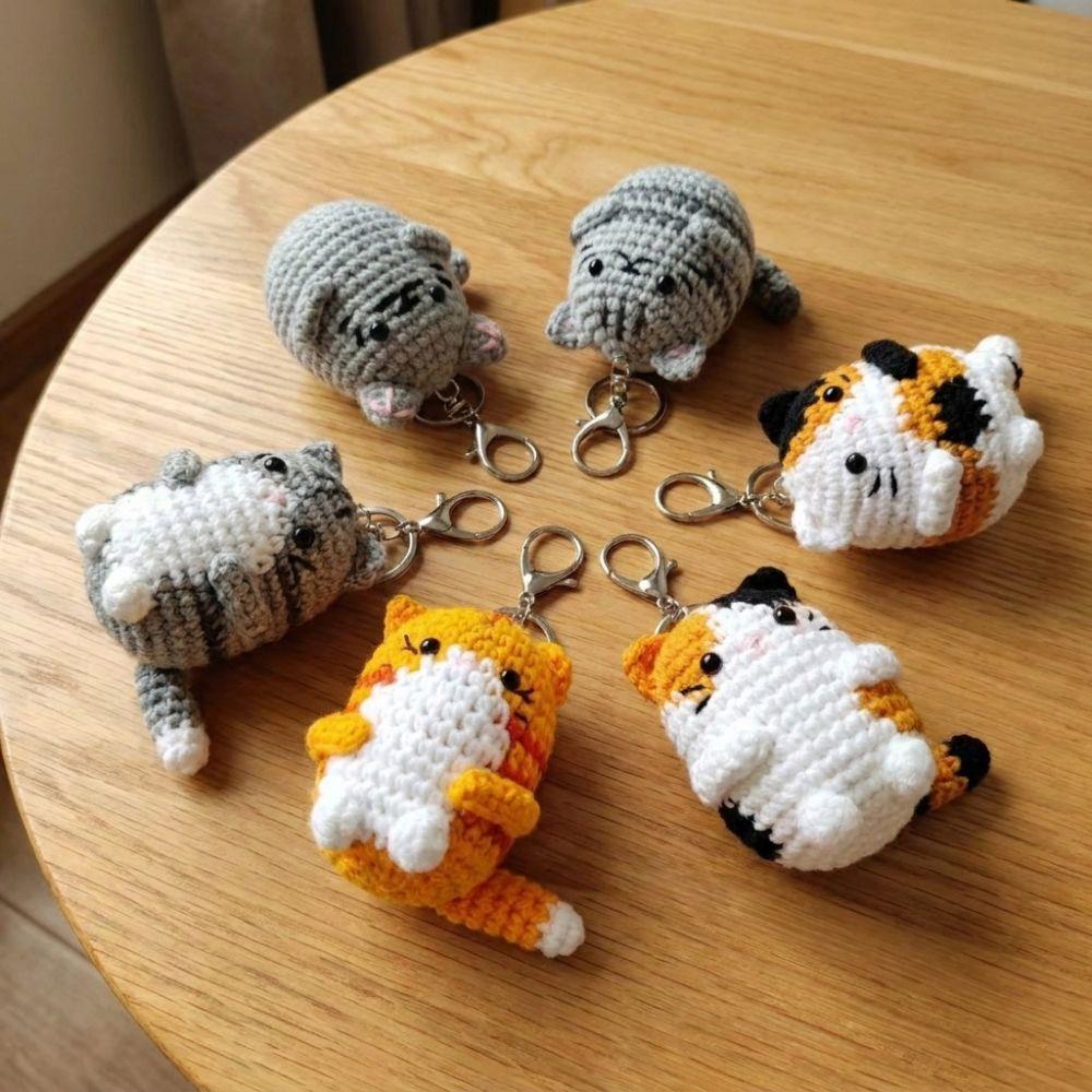 Handmade Hand Cat Keychain Handwoven Yarn Kitty Bag Charm Crochet Kitten Keyring Backpack Decor