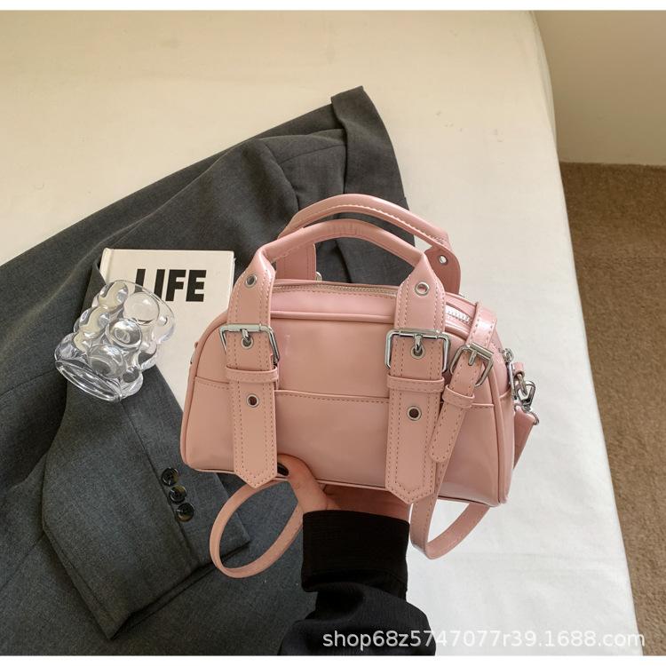 Small bag women's 2025 new high-end sense portable Boston bag leisure niche design shoulder bag fashion crossbody bag