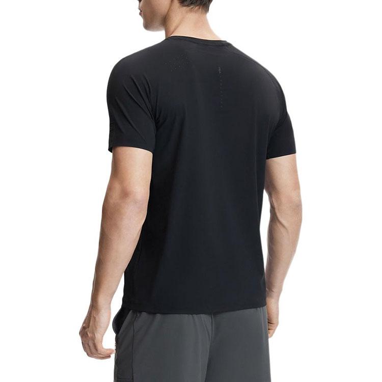FILA Fitness Series Printed Letter Knitted Solid Color Straight Cut Round Neck Short Sleeve Breathable T-Shirt Men T-Shirts Deep-Black A11M421119FBK