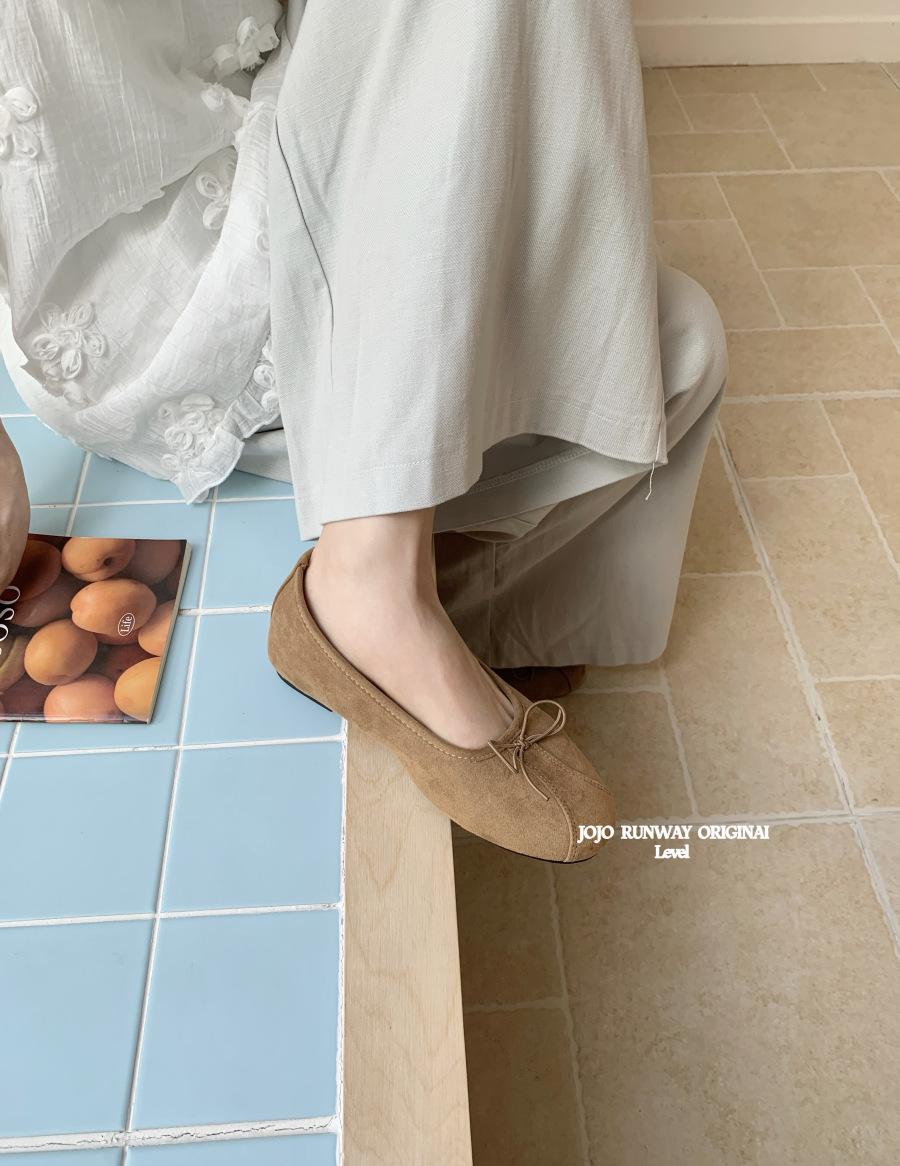 

Xiaoxiangfeng round head ballet shoes flat-soled 2025 French retro shallow mouth single shoes women s soft-soled grandma shoes with skirts 40 хаки