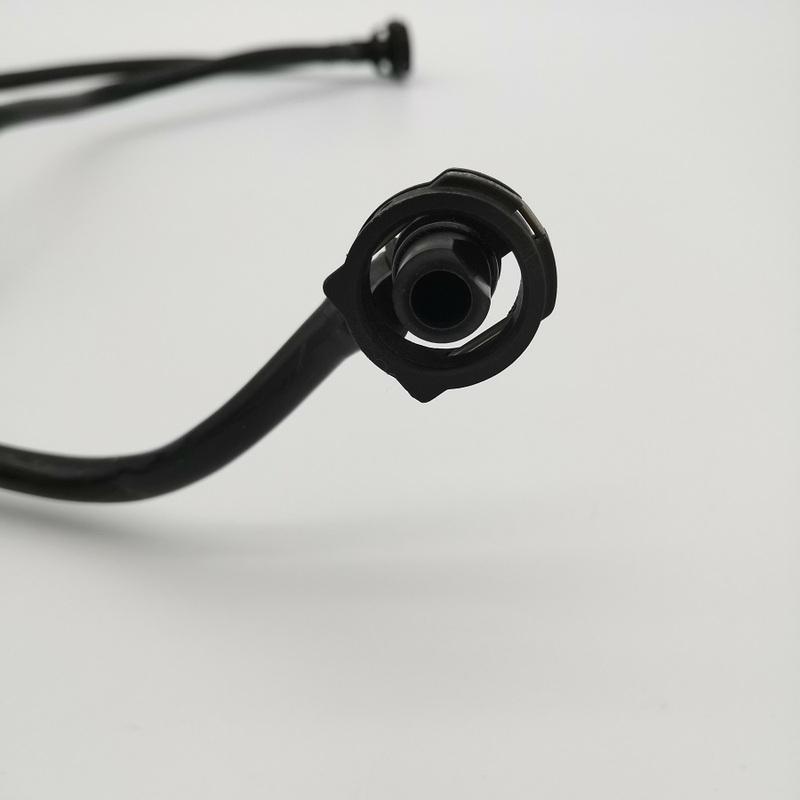 2465010325 Radiator Overflow Hose Pipe for Benz W246 CLA250 14-18 CLA Class 180 220 250 W176 Vent Line  A2465010325