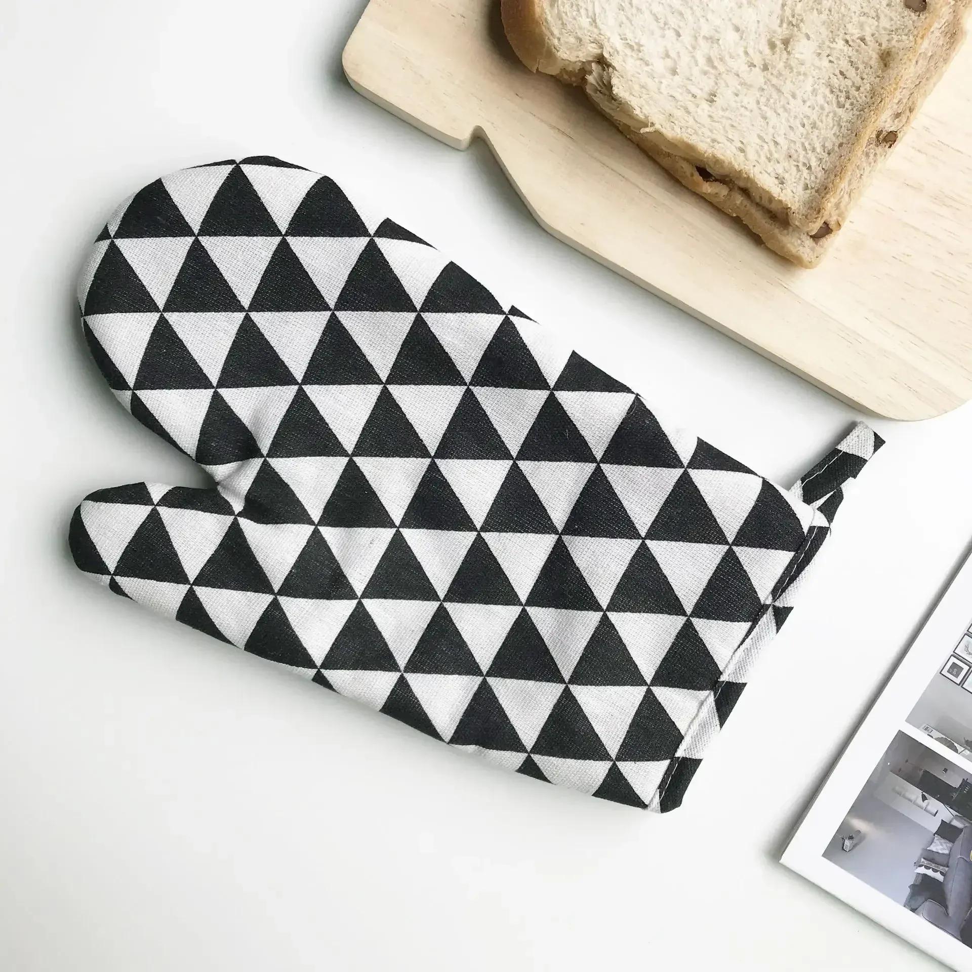 

Теплоизоляционные перчатки, перчатки для микроволновой печи, устойчивые к высоким температурам, кухонные перчатки для духовки, теплоизоляционная прокладка 06