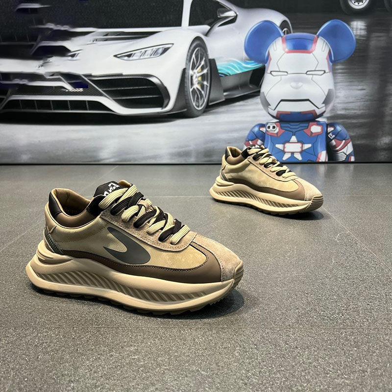 

Casual shoes ultra-light shock absorption 25 Korean version of fashion soft-soled shoes men s super soft handsome dad shoes sports genuine stack Int 44 хакі