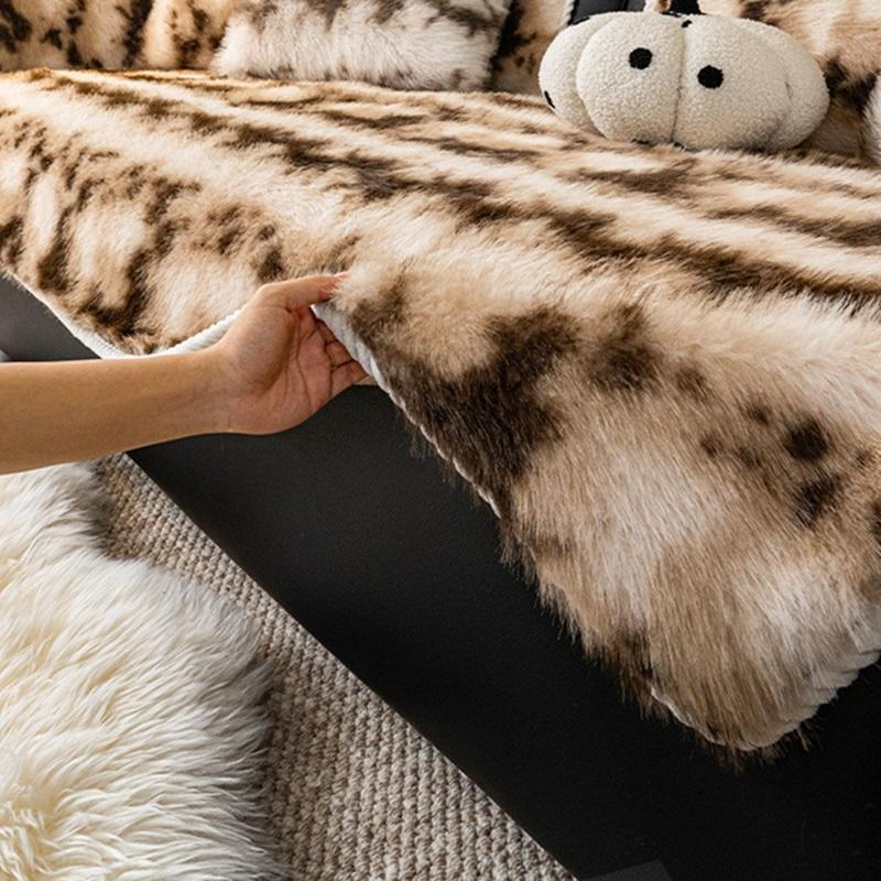1PC Thicken Plush Sofa Pad Cover Anti-slip Winter Warm Sofa Towel Covers Pets Kids Couch Mat Slipcover for Living Room 