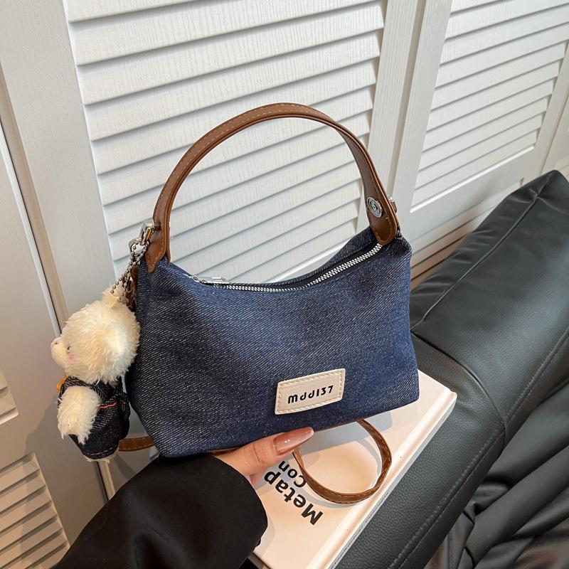 

Модная портативная сумка через плечо, высококлассная джинсовая сумка-пельмень, нишевый дизайн, универсальный женский трендовый рюкзак Without pendant