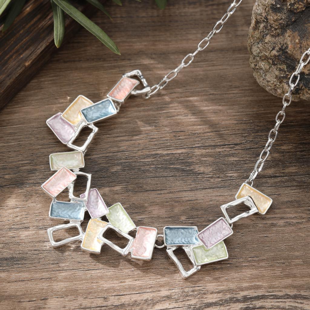 New color painting oil geometric hollow square neck chain personalized women's high sense irregular necklace