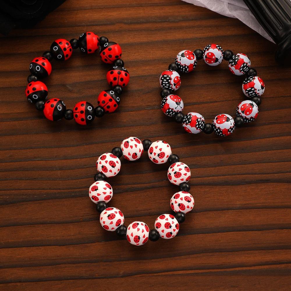 Exaggerated Personality Seven-spotted Ladybug Printed Wooden Beaded Elastic Bracelets for Women Retro Cute Jewelry Accessories