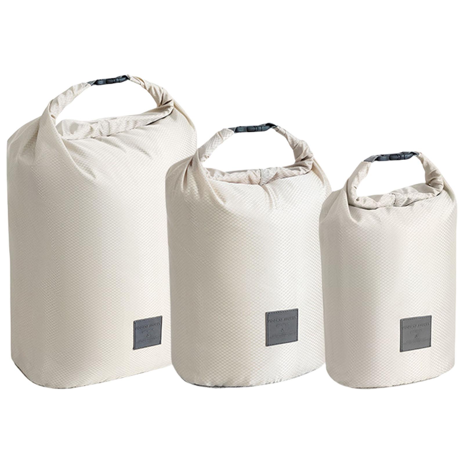 

Упаковка из 3 сверхлегких водонепроницаемых сухих мешков для кемпинга, пеших походов и мотопутешествий. Набор переносных мешков для вещей. бежевый