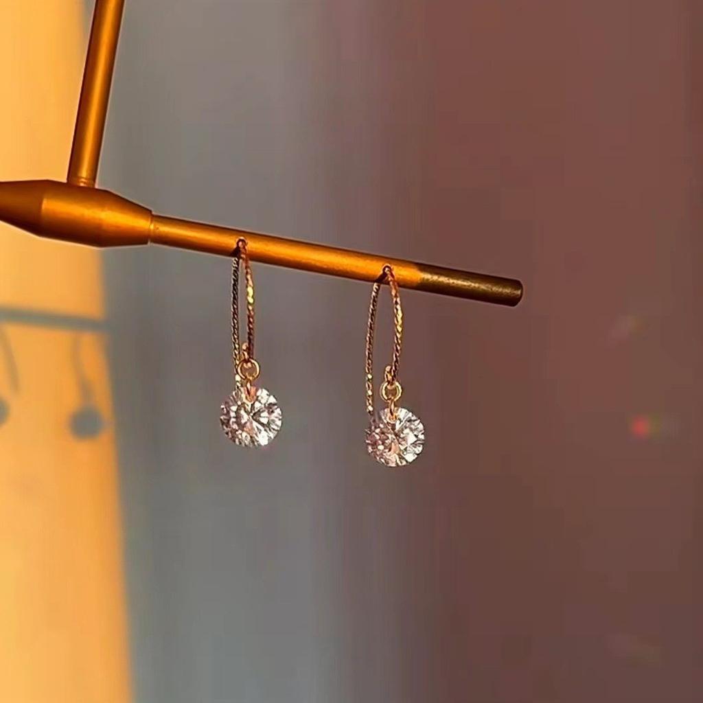 Old And Beautiful~ Fringed Earrings Niche Long Flower Butterfly Stud Earrings Exquisite Versatile Light Luxury Ears