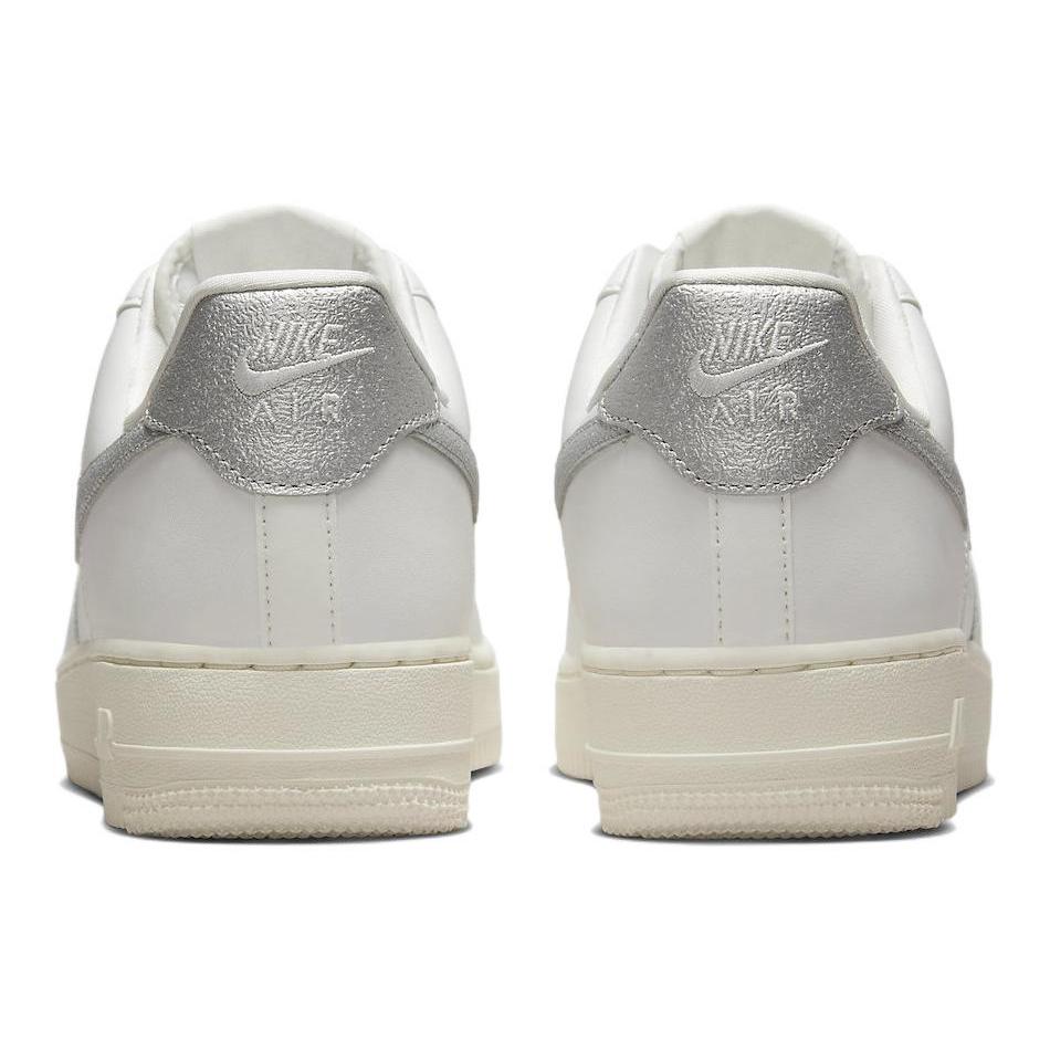 Nové dámské Nike Air Force 1 '07 Summit White Sail White Metallic Silver DQ7569-100