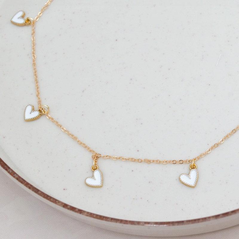 

Gold Plated Heart Choker Necklace: Minimalist Alloy Jewelry