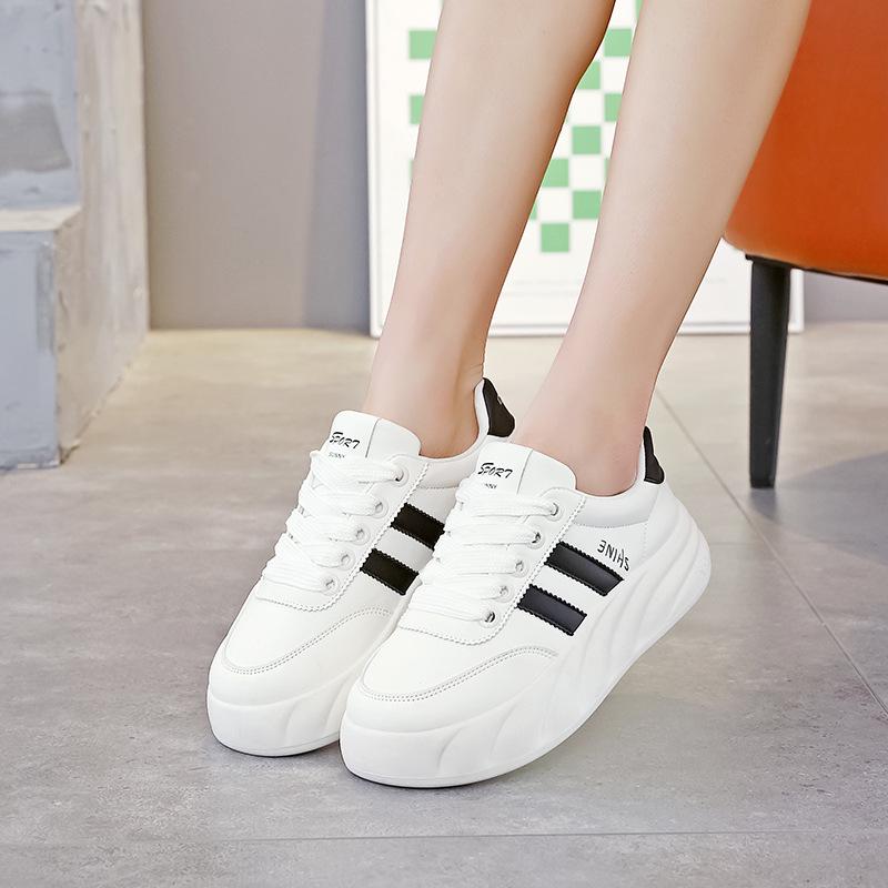 

Весна 2025 Новые повседневные белые туфли Dad Shoes для женщин - Forrest Gump Style, A03 Size 40 чёрный