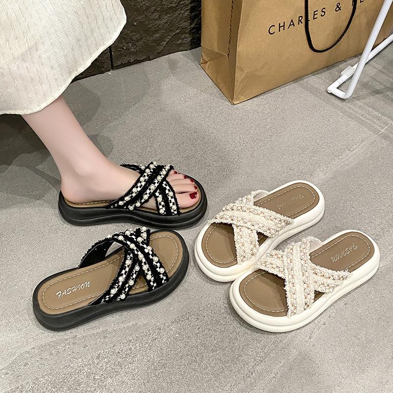 Premium cool slippers women's summer outer wear 2025 new thick-bottomed fashion cross-casual one-word beach cool slippers