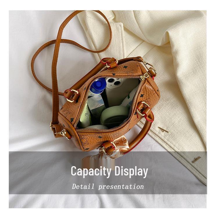 2025 Women's Versatile Crossbody Pillow Bag: New Classic Fashion Handbag